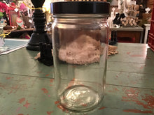 Load image into Gallery viewer, Glass jar w/lid

