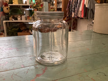 Load image into Gallery viewer, Glass jar w/lid
