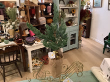 Load image into Gallery viewer, Pine tree
