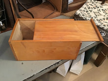 Load image into Gallery viewer, Vintage wooden box
