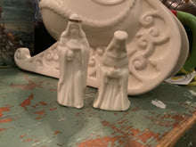 Load image into Gallery viewer, Nativity scene

