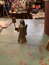 Load image into Gallery viewer, Brass items
