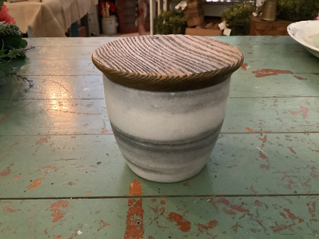 Marble salt cellar
