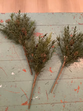 Load image into Gallery viewer, Winter Greenery Stems
