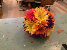 Load image into Gallery viewer, Flower ball
