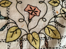 Load image into Gallery viewer, Dresser scarves
