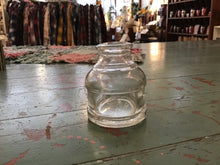 Load image into Gallery viewer, Lab glass
