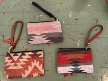 Load image into Gallery viewer, Tapestry bag
