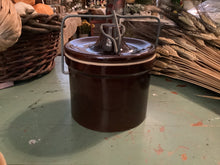 Load image into Gallery viewer, Brown crockery
