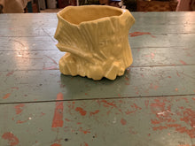 Load image into Gallery viewer, Vintage pottery planter
