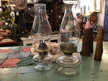 Load image into Gallery viewer, Oil lamp
