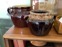 Load image into Gallery viewer, Brown crock
