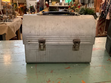 Load image into Gallery viewer, Vintage lunch box
