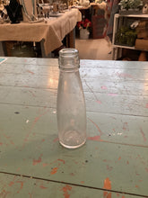 Load image into Gallery viewer, Glass flower frogs and insulators
