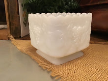 Load image into Gallery viewer, Milk glass
