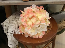 Load image into Gallery viewer, Flower ball

