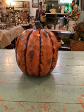 Load image into Gallery viewer, Ceramic pumpkins

