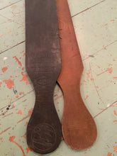 Load image into Gallery viewer, Vintage razor strop
