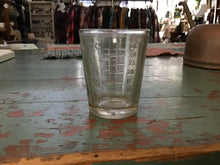 Load image into Gallery viewer, Lab glass
