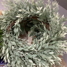 Load image into Gallery viewer, 10” wreath
