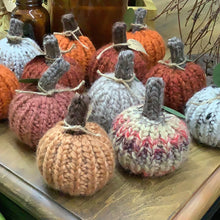 Load image into Gallery viewer, Hand knit pumpkins

