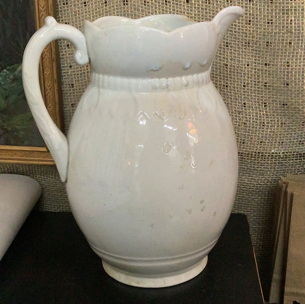 Old pitcher w/chip