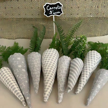 Load image into Gallery viewer, Grey cloth carrot
